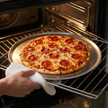 Load image into Gallery viewer, Jasco ถาดอบพิซซ่าอะลูมิเนียม Pizza Pans Seamless Aluminum
