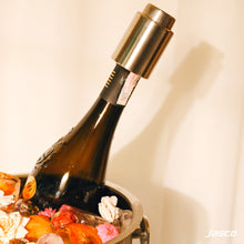 โหลดรูปภาพลงในเครื่องมือใช้ดูของ Gallery ที่ปิดขวดไวน์ Vacuum Wine Stopper
