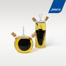 Load image into Gallery viewer, ขวดใส่น้ำมัน, ซอสเปรี้ยว "รูปองุ่น" Oil &amp; Vinegar Cruets
