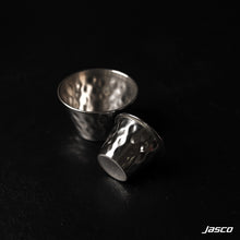 โหลดรูปภาพลงในเครื่องมือใช้ดูของ Gallery ถ้วยน้ำจิ้ม ลายค้อนทุบ Sauce Cups - Hammered
