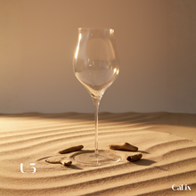 Load image into Gallery viewer, CaLix แก้วไวน์อเนกประสงค์ทรงทิวลิป U3 Universal Tulip Wine Glass • GAIA Collection (set of 4)
