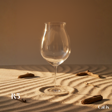 Load image into Gallery viewer, CaLix แก้วไวน์แดงทรงทิวลิป R3 Tulip Red Wine Glass • GAIA Collection (set of 4)
